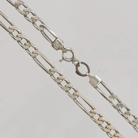 Kedja Figaro 46cm bredd 5mm lås i oädel metall, defekt lås, 925/1000 Silver 22,7g.