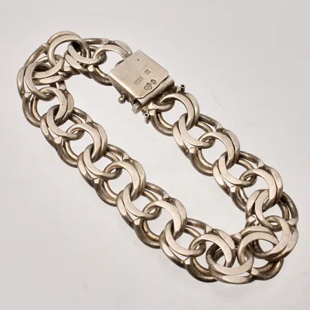 Armband 19cm Bismarck, bredd 13,mm, Bergmans Guldvaror, lås åttor saknas, silver 830/1000, 39,6g.