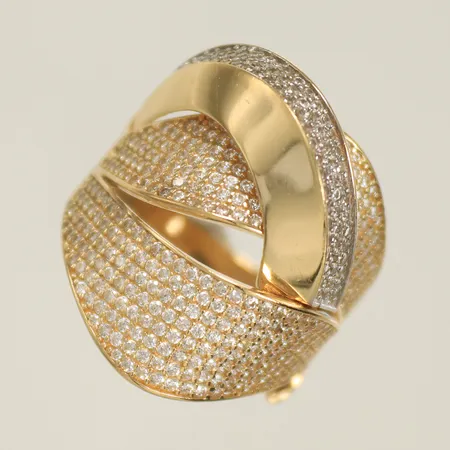 Ring med små stenar, stl 18¼ bredd 3-24mm, 14K 6,9g totalt 