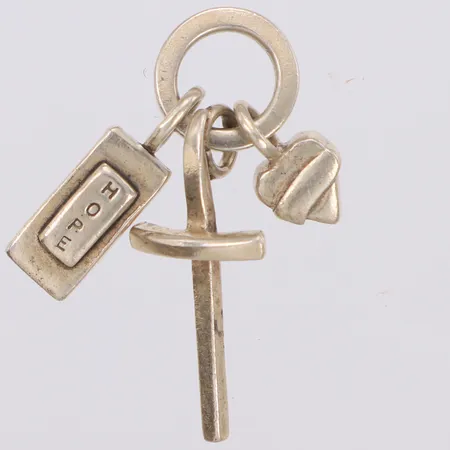 Hänge Tro Hopp&Kärlek, Efva Attling, längd 36mm, 925/1000 silver Vikt: 5,6 g