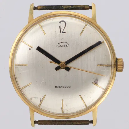 Herrur Eusi 14K, manuell, 33mm, boettnr 4206, repigt plexiglas och boett, skadad urtavla, armband saknas, bucklor, bruttovikt 21,2g, inga tillbehör. 