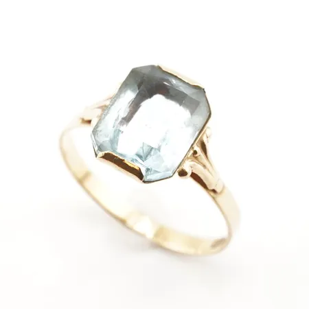 Ring m blå sten, stl 17(53), 11mm x 9mm, 18k, sliten  Vikt: 1,8 g