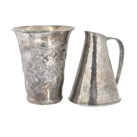 Diverse silverföremål, 830 & 925/1000, bägare höjd 12,5 cm Vikt: 488,1 g
