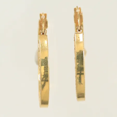 Örhängen med meandermönster Ø 32mm, bredd 3mm, 18K, 3,4g Vikt: 3,4 g