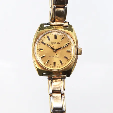 Damur Enicar Star Jewels,tickar igång men ej funktionstestad,repigt glas,diameter 22.9 mm.