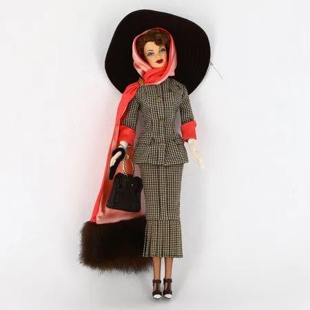 Barbiedocka Publicity Tour, Hollywood Movie Star Collection, #27685, 2000, slitage på handväska, lösa trådar på hatt, solglasögon saknas. 