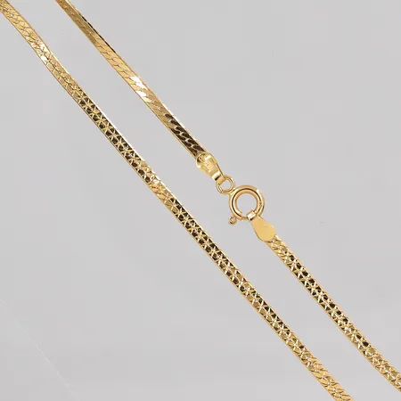 Collier manglad längd 42cm bredd 2,2mm, veck på länken 18K Vikt: 6 g