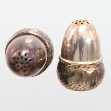 Salt och Pepparkar Th. Marthinsen, höjd 42,3mm, bredd 28,3mm, originalask, silver 925/1000 Vikt: 29,4 g