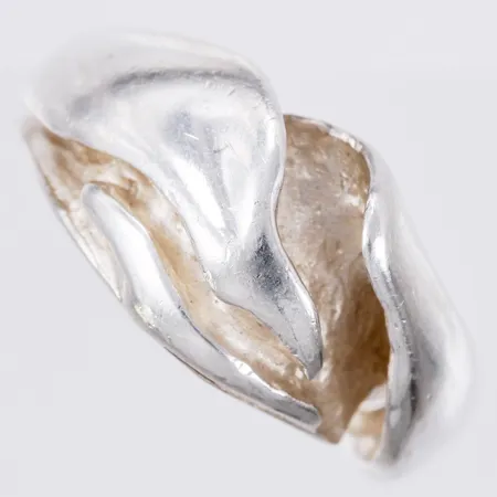 Ring stl: ca 15½ bredd: ca 2-9mm silver 925/1000 Vikt: 5,9 g