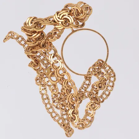 Kedja hänge, defekt, gravyr, 18K  Vikt: 17 g