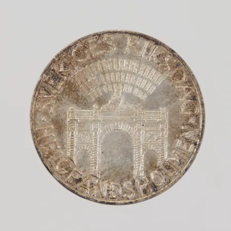 Minnesmynt Sveriges riksdag Helgeandsholmen år 1983 nominellt värde 100kr, 925/1000 silver Vikt: 16 g