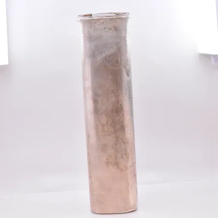 Vas Eric Löfman höjd 24 cm, bredd 7 cm graverad botten 830/1000. Vikt: 397 g