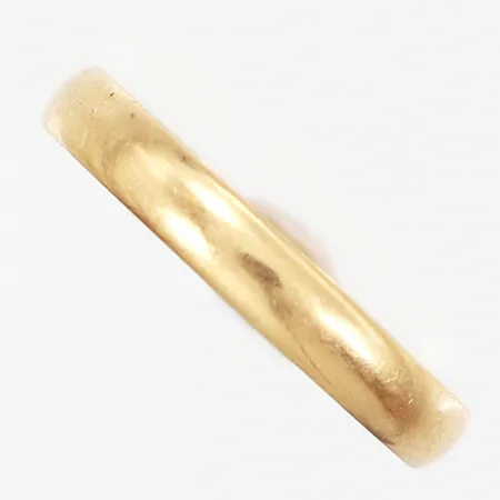 Ring slät stl:17¾ bredd: 3mm, gravyr, 18K Vikt: 3,4 g