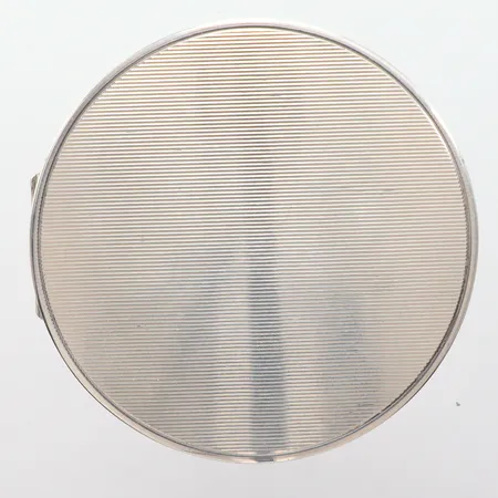 Puderdosa med spegel Ø 7,8cm, metall/silver 925/1000 Vikt: 98,6 g