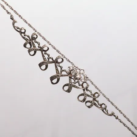 Collier med markasiter längd 44cm, bredd 7,2-23,6mm, silver 800/1000 Vikt: 16,5 g