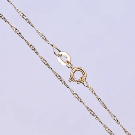 Kedja Singapore längd 43 cm, bredd 1 mm 18K. Vikt: 1,2 g