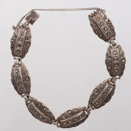 Armband med markasiter, saknas en längd 20cm silver 835/1000 Vikt: 26 g