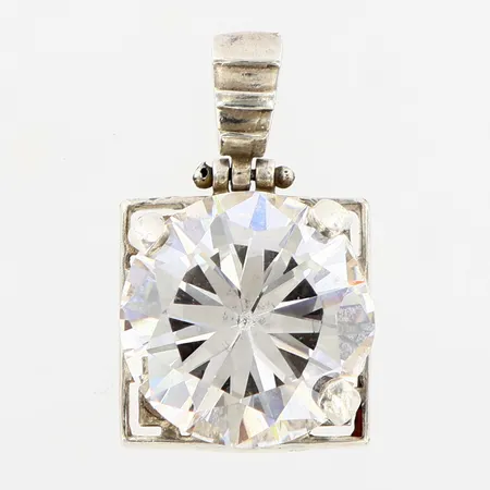  Hänge med sten 13x20mm, ostämplat silver Vikt: 4,6 g