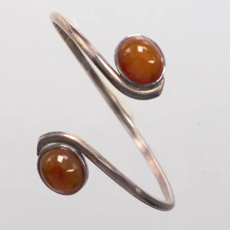 Stelt armband karneol Ø62mm, silver 925/1000  Vikt: 19,9 g