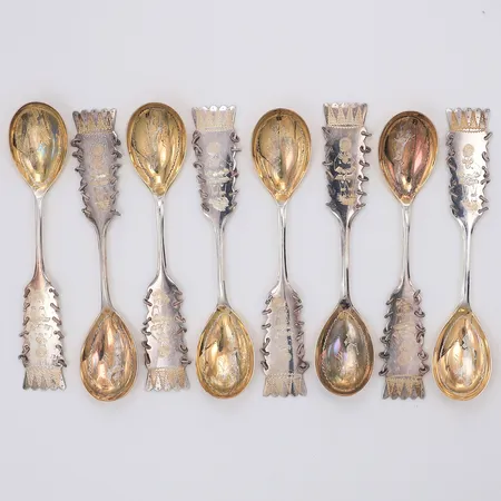 8 Kaffeskedar i samisk modell, 11cm i ask, 830/1000 Vikt: 94,9 g