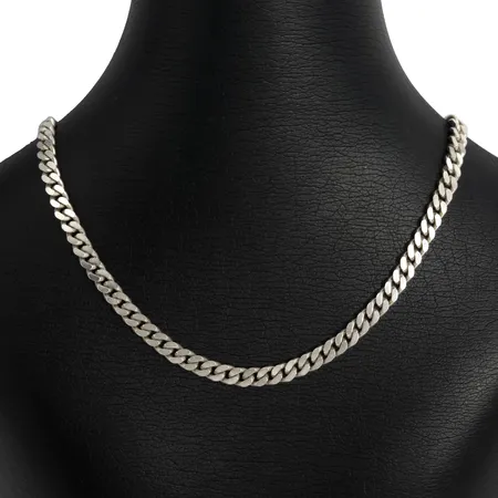 Halskedja Pansar silver 925/1000, längd 45,5 cm, bredd 5,2 mm Vikt: 27,9 g