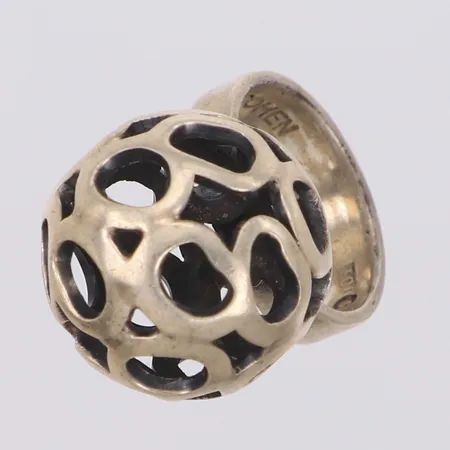 Ring Isaac Cohen år 1964, stl:16¼, höjd 35mm, 830/1000 silver Vikt: 9,4 g