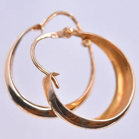 Örhängen Ø16 mm, bredd 8 mm 18K. Vikt: 3,3 g