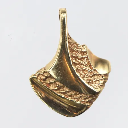 Hänge höjd ca 20 mm,14k. Vikt: 1,7 g