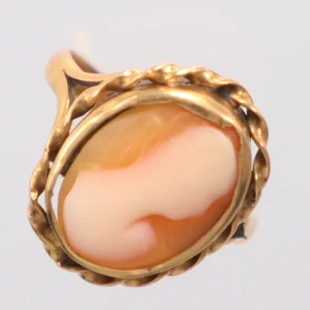 Ring Camé stl 16½, defekt ojämn i skenan, 18K Vikt: 2,9 g
