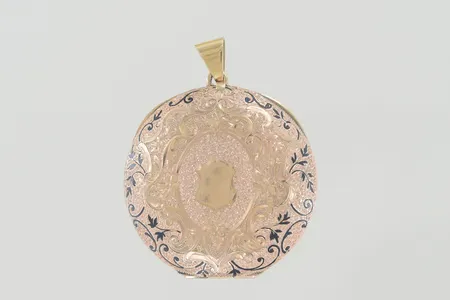 Hänge öppningsbar längd 4 cm bredd 3,2 cm, 14K  Vikt: 7,5 g