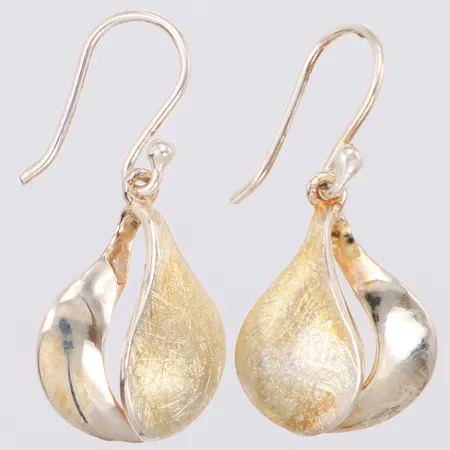 Ett par örhängen längd 31mm, bredd 14,5mm, GHA, silver 925/1000  Vikt: 3,7 g