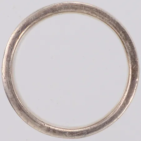 Ring slät stl:21½, bredd 7,2mm, repig, silver 925/1000  Vikt: 12,6 g