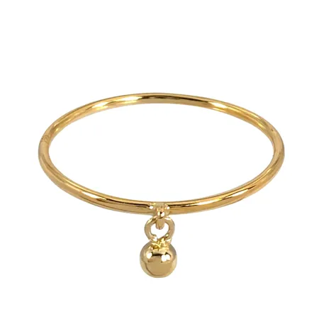 Ring, 18K guld, skena med hängande klot Ø 3 mm, stl:19½ mm, bredd 1,2 mm, fint skick Vikt: 0,5 g