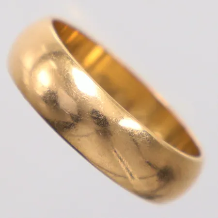 Ring stl 18¾, gravyr, 18K Vikt: 6,6 g