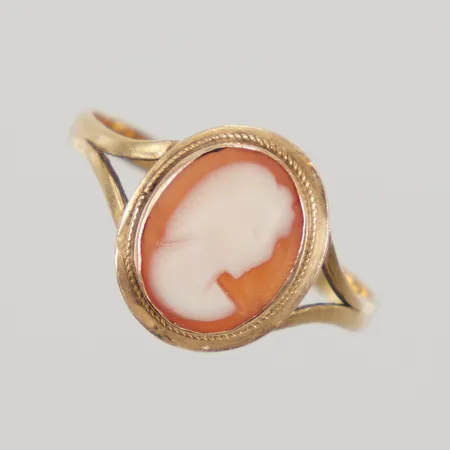 Ring Camé stl:17¾, bredd 12-2mm, 18K Vikt: 1,5 g