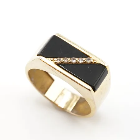 Ring m sten, stl 19½(61), bredd 9mm, 18k Vikt: 7,4 g