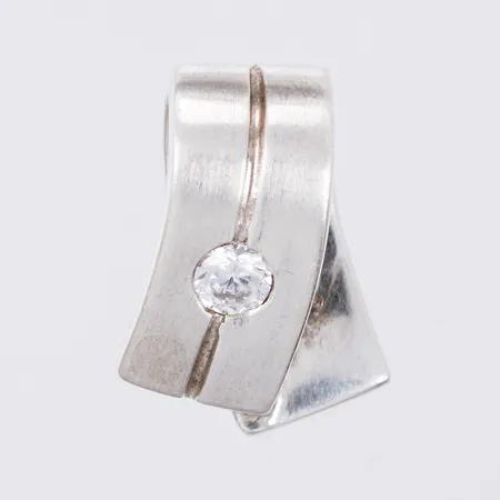 Hänge med vit sten längd: ca 1,5cm bredd: ca 12mm silver 925/1000 Vikt: 3,8 g