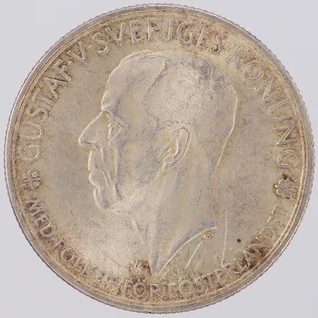 Mynt 5kr, Gustaf V Sveriges konung, Ø36mm, silver 900/1000  Vikt: 25 g
