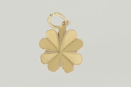 Hänge längd 1,9 cm 18K  Vikt: 0,8 g