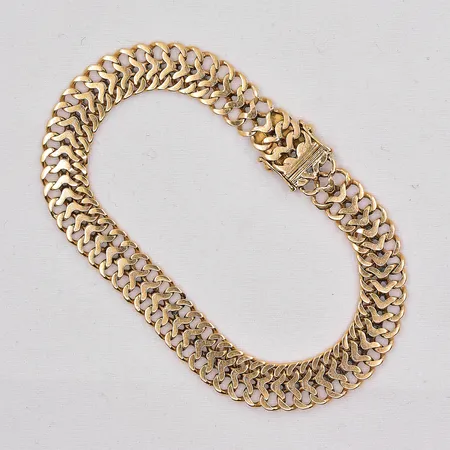 Armband Fiskben längd 20cm bredd 9,2mm, slitna länkbitar vid lås 18K Vikt: 17,7 g