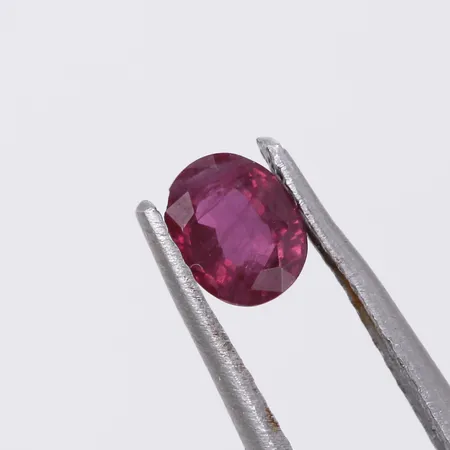 Lös sten rubin ca 1 x 0,64ct behandlad Vikt: 0 g