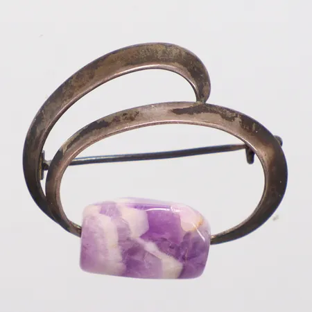 Brosch med ametist, 4cm, silver 813/1000, Finland   Vikt: 6 g