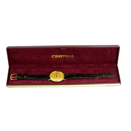 Herrur Certina, 14K guld, Ø33,5 mm, quartz - behov av nytt batteri originalbox, original skinnband och spänne, fint skick,  Vikt: 0 g