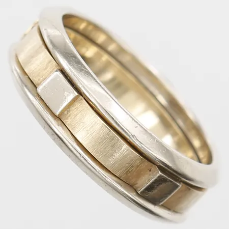 Jacketring, tvådelad & tvåfärgad, stl:20, bredd: 3mm respektive 7,2mm, 14K Vikt: 9,6 g