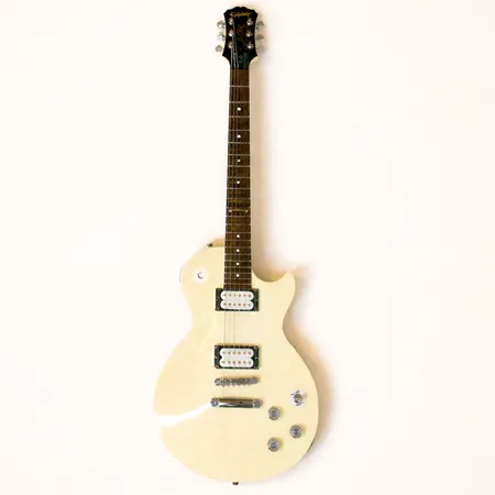 Elgitarr Epiphone Les Paul Studio modifierad andra mickar tonerider roxon, serienr: EE080500696, mjuk gigbag Skickas med postpaket.