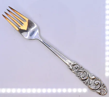 13 gafflar längd 19 cm, silver 830/1000. Vikt: 519,5 g