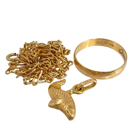 Diverse smycken, 14K guld - 1,9g, 18K guld - 2,6g, defekter, slitage och gravyr