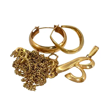 Diverse smycken, 18K guld, slitage och defekter Vikt: 6,2 g