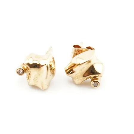 Örhängen m vita stenar, 7mm x 8mm, 18k Vikt: 2 g