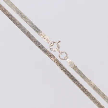 Kedja längd 65cm bredd 2,3mm, ojämnheter, silver 925/1000 Vikt: 4,6 g